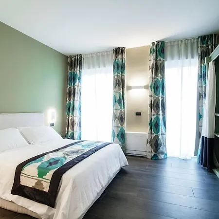 Guest house In Centro Luxury Como